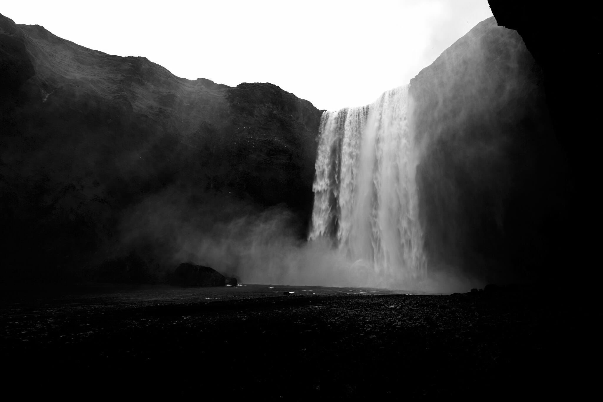 Skogafoss from Iceland in high contrast black and white (Skógafoss)